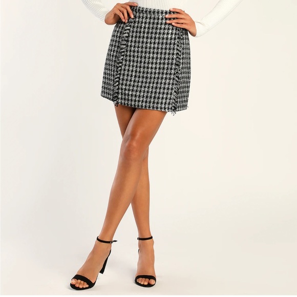 Lulus: Black and White Houndstooth Skirt - Picture 1 of 5